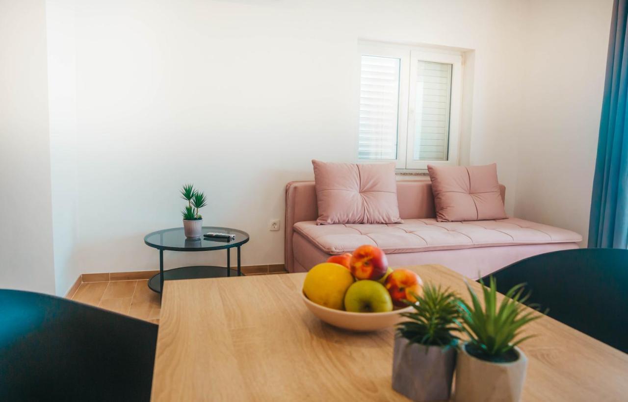 Apartments Nina 布里斯特 外观 照片